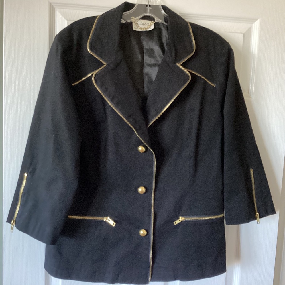 Linea by Louis Dell'Olio Black Jacket with Goldtone Buttons. Size: Large
